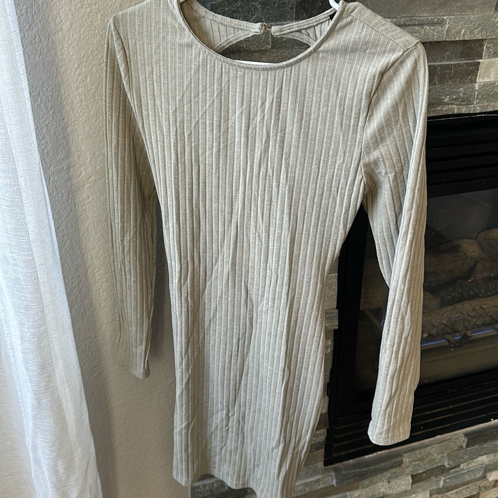 Long Sleeve Backless Dress